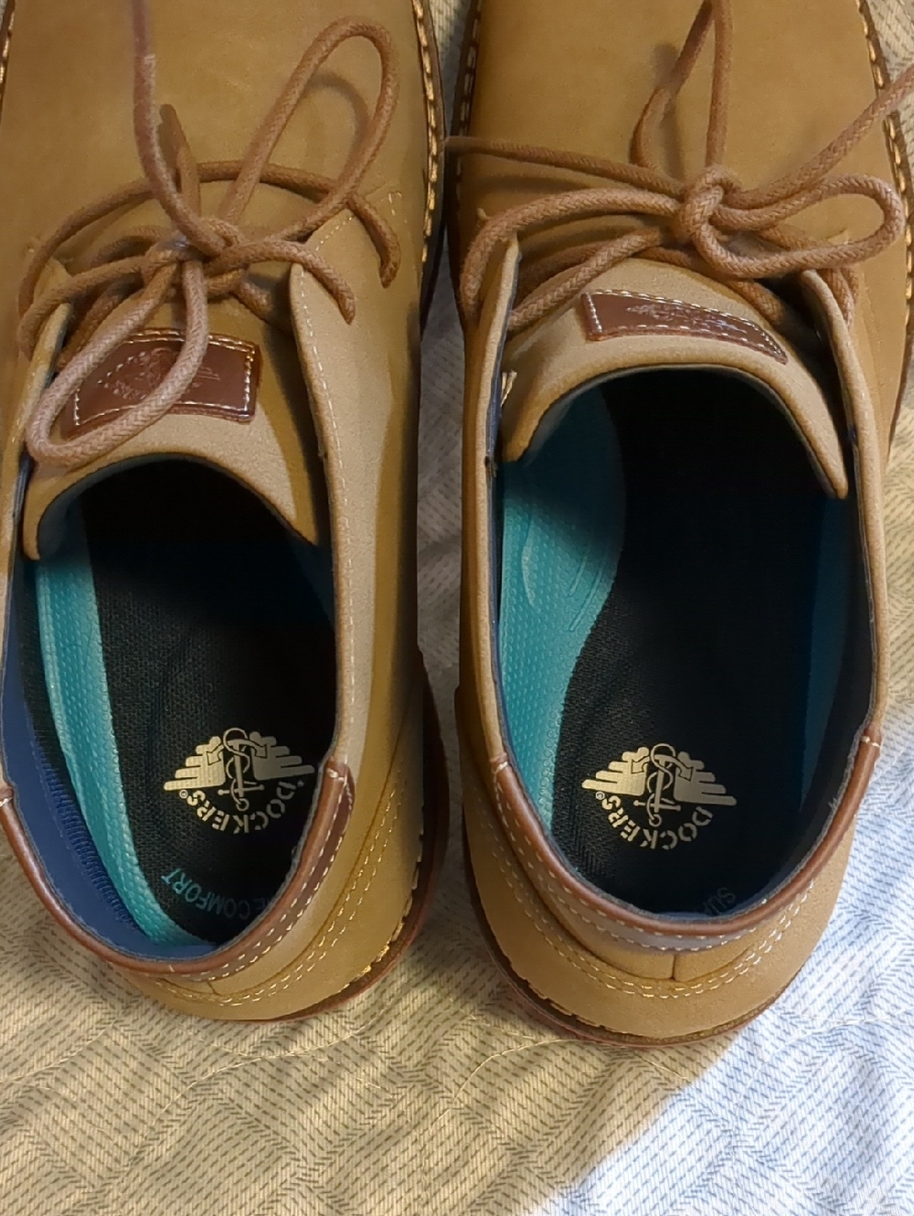Dockers Tan Chukka Boots with Brown Accents - Picture 4 of 16